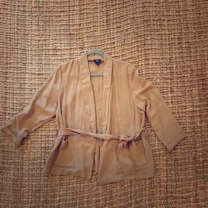 Target Brand, new, lightweight, tan jacket sz lg